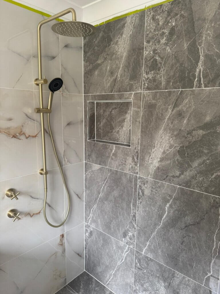 Essential Tips to Fix a Leaking Shower